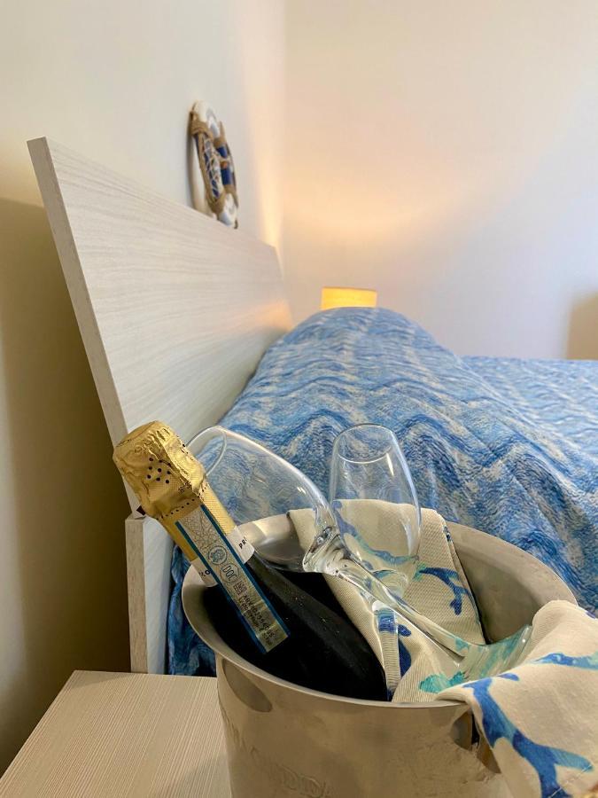 Bed and breakfast Paradise 500m Dal Mare In Estate Servizio Navetta Per Centro
